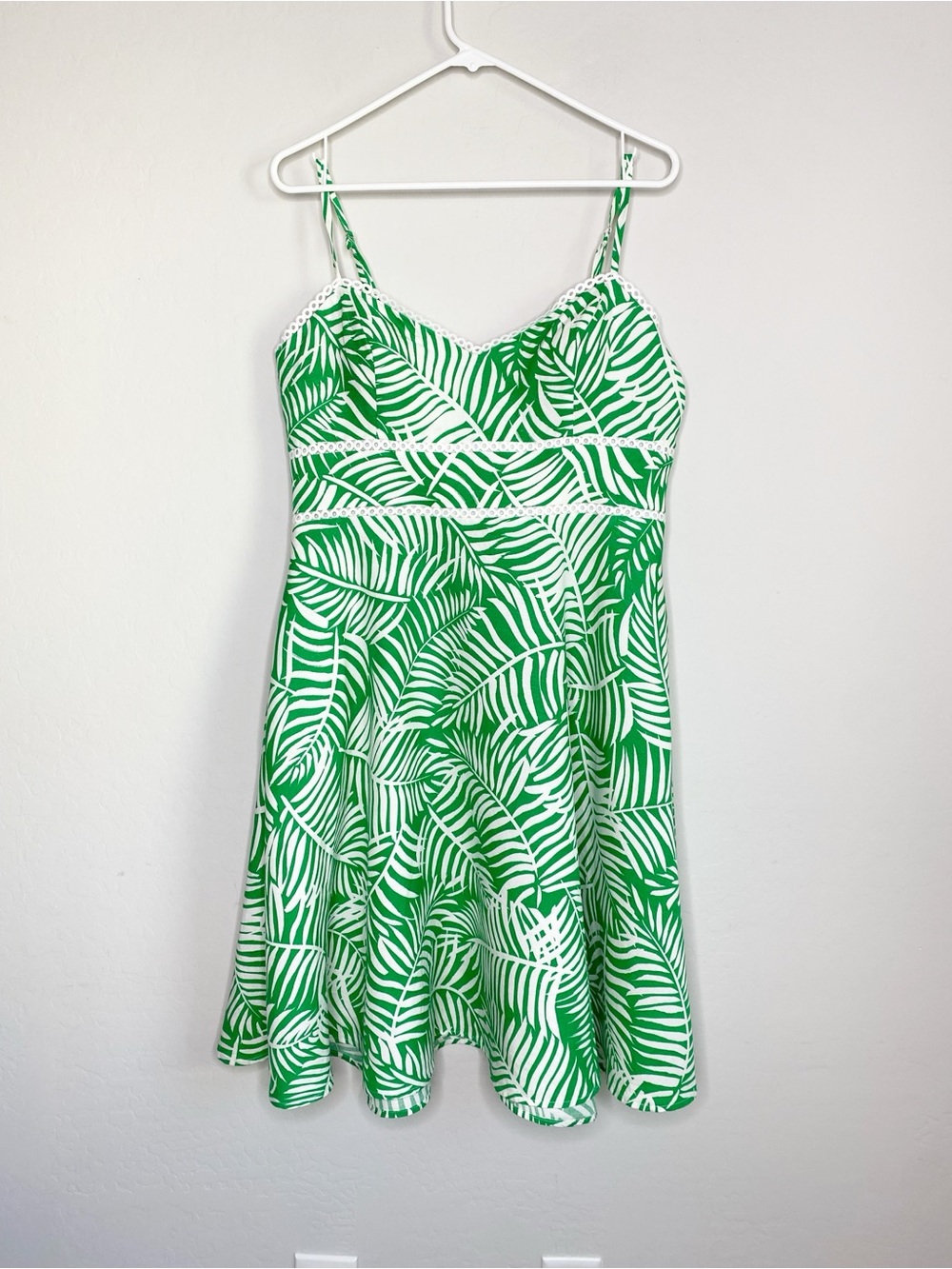 Eliza J Palm Print Fit and Flare Dress Green and White Size L